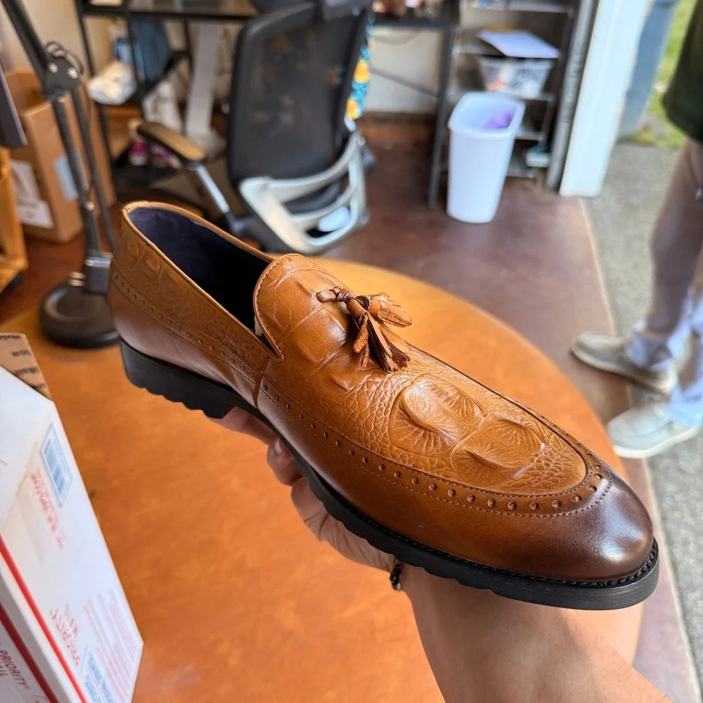 N/A alligator leather